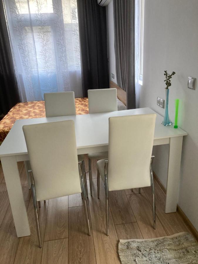 Studio "Victoria" Burgas City Exterior foto